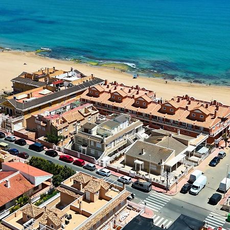 Chalet En La Mata A 50 Metros De La Playa ตอร์เรเวียคา ภายนอก รูปภาพ