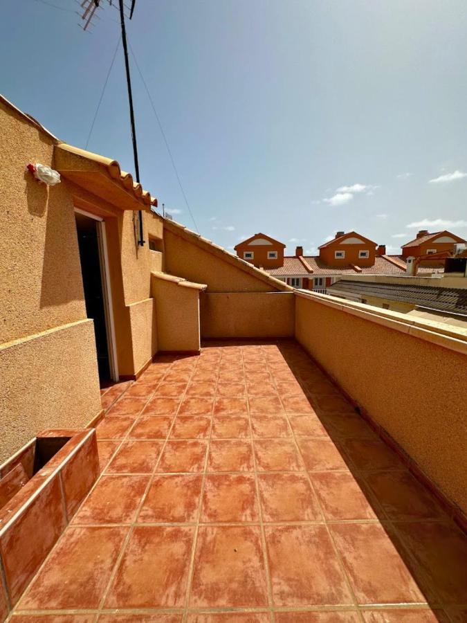 Chalet En La Mata A 50 Metros De La Playa ตอร์เรเวียคา ภายนอก รูปภาพ