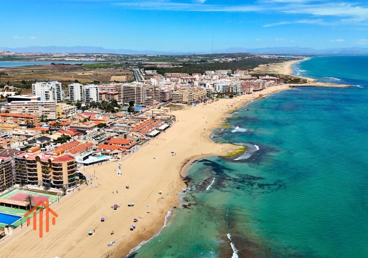 Chalet En La Mata A 50 Metros De La Playa ตอร์เรเวียคา ภายนอก รูปภาพ